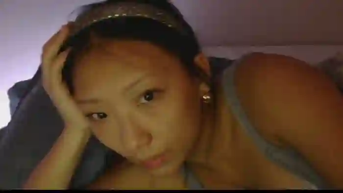 2025/10/15/chaturbate-vivianwinters-06-31-40