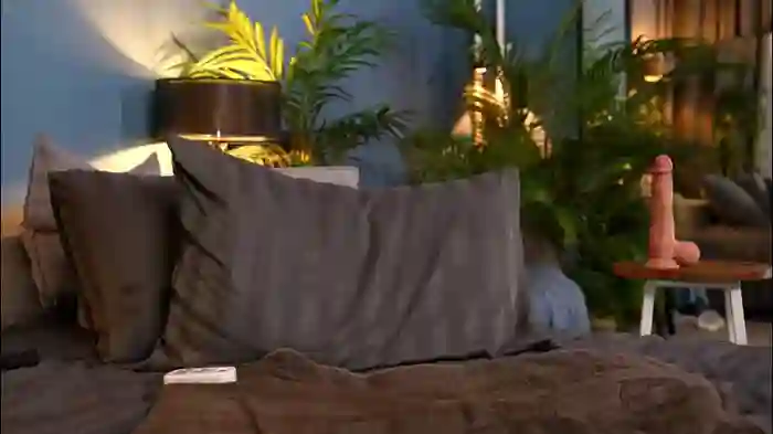 2025/10/17/chaturbate-_keti_-15-36-38