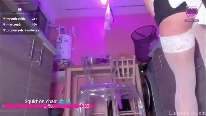 2025/10/17/chaturbate-luna_luuvz-09-07-12