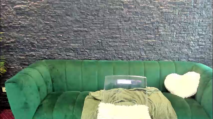 megaboobsdee