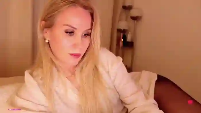 2025/10/17/chaturbate-myassistant-22-57-42