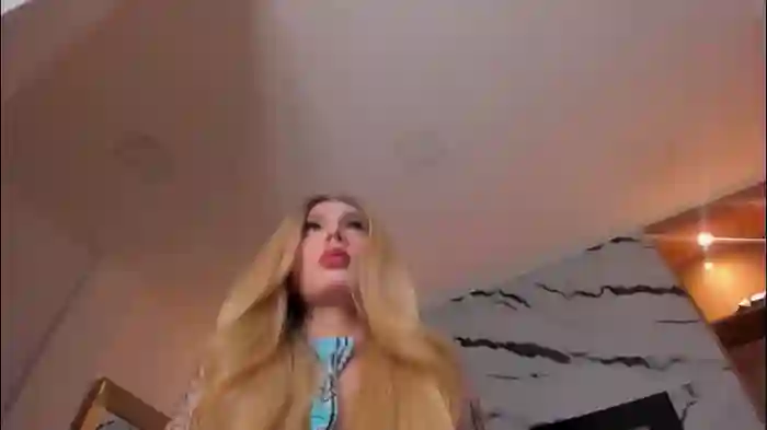 2025/10/17/chaturbate-isabel_escorcia-17-17-03