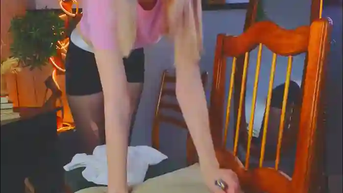 2025/10/18/chaturbate-darceyheyd-06-01-58