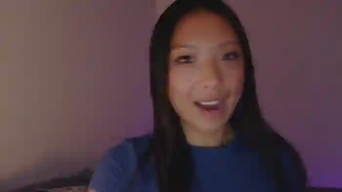 2025/10/18/chaturbate-vivianwinters-06-00-19