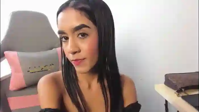 2025/10/19/chaturbate-splendid_dolls-22-23-46