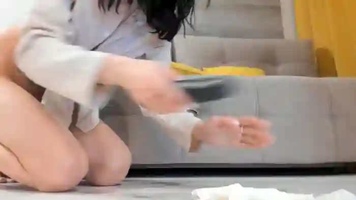 2025/10/19/chaturbate-irenehabibi-17-37-29