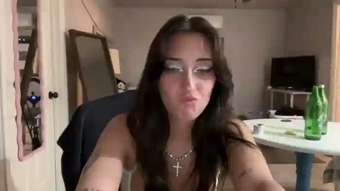 2025/10/19/chaturbate-kittypurr79-09-05-40