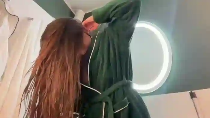 2025/10/19/chaturbate-laurenbrite-00-26-42