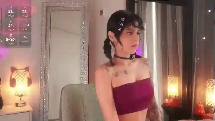 2025/10/19/chaturbate-mysticxkitty-16-52-43