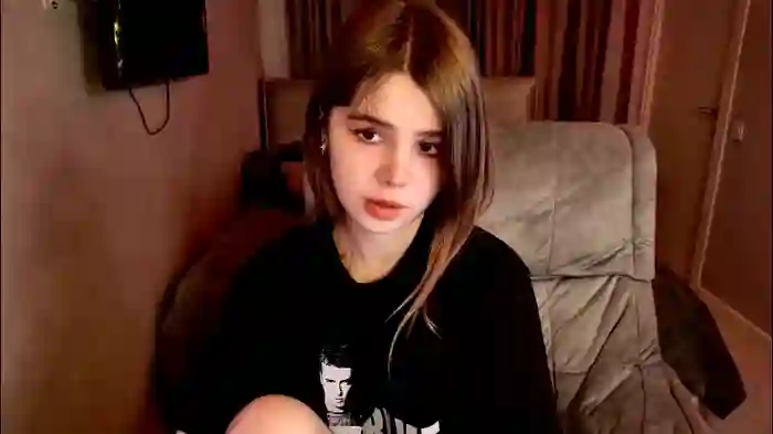 2025/10/19/chaturbate-tripleprinces-19-52-01