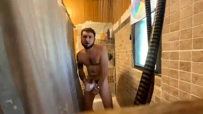 2025/10/19/chaturbate-daddydic120402-15-37-38