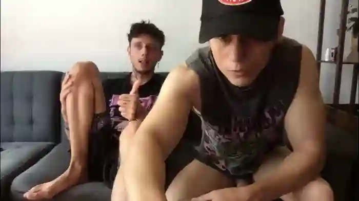2025/10/19/chaturbate-twinksguys360-18-58-18