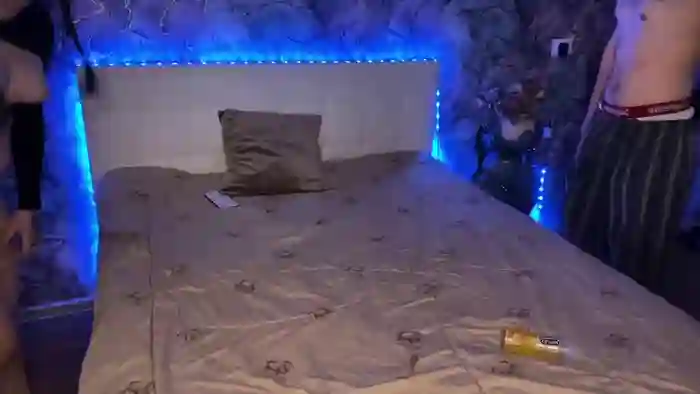 2025/10/20/chaturbate-bellafae-23-15-43