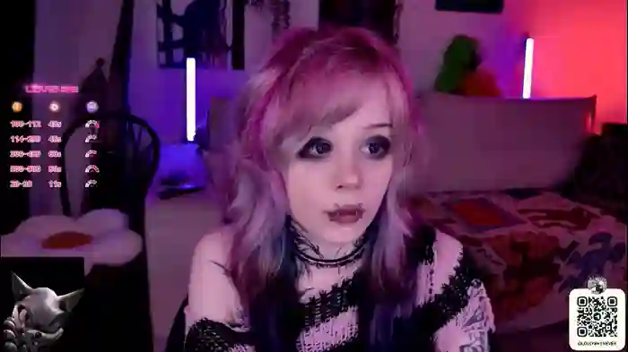 2025/10/20/chaturbate-_lollyshy_-16-50-32