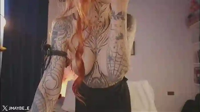 2025/10/20/chaturbate-janne_maybe-15-51-16