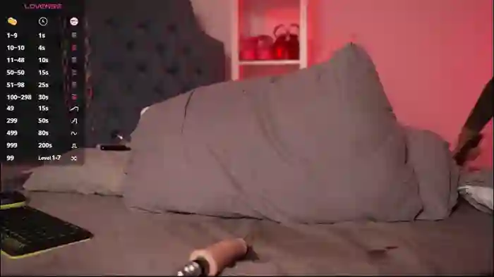 2025/10/20/chaturbate-shiny_lily-10-05-51