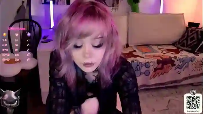 2025/10/21/chaturbate-_lollyshy_-13-44-17