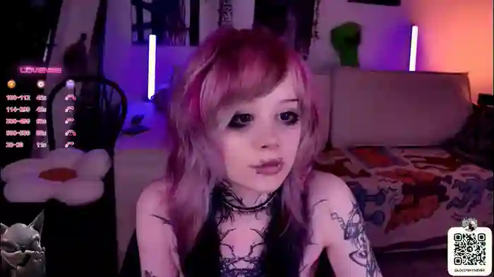 2025/10/21/chaturbate-_lollyshy_-20-12-52