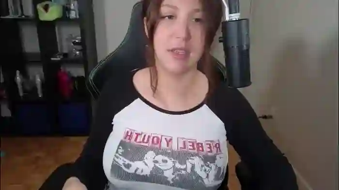 2025/10/21/chaturbate-alexa_dream-00-03-46