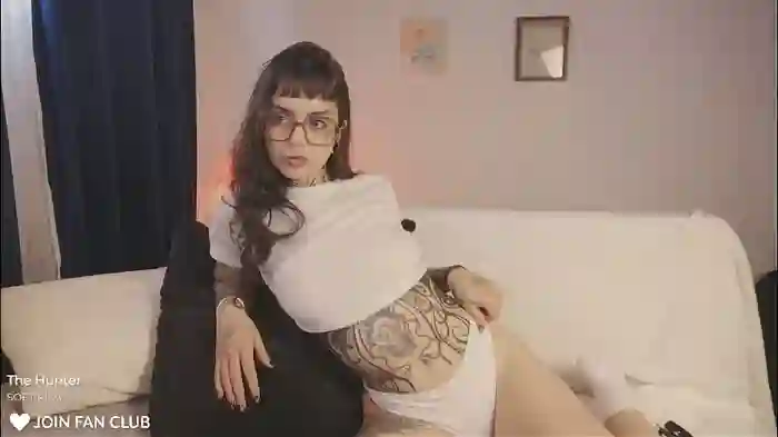 2025/10/21/chaturbate-janne_maybe-17-01-16