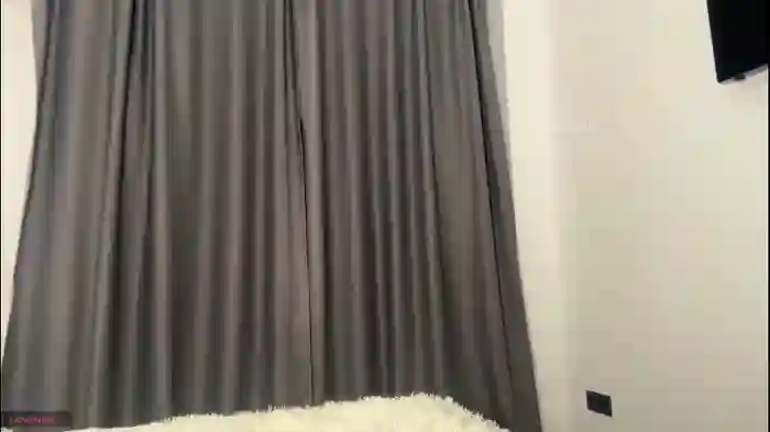 2025/10/21/chaturbate-naive_love-00-11-01