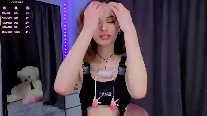 2025/10/21/chaturbate-radaberesford-15-45-00