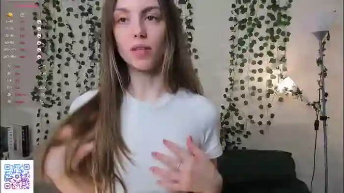 2025/10/21/chaturbate-sweet_and_flirt-10-13-54