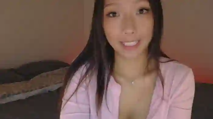 2025/10/21/chaturbate-vivianwinters-23-05-36