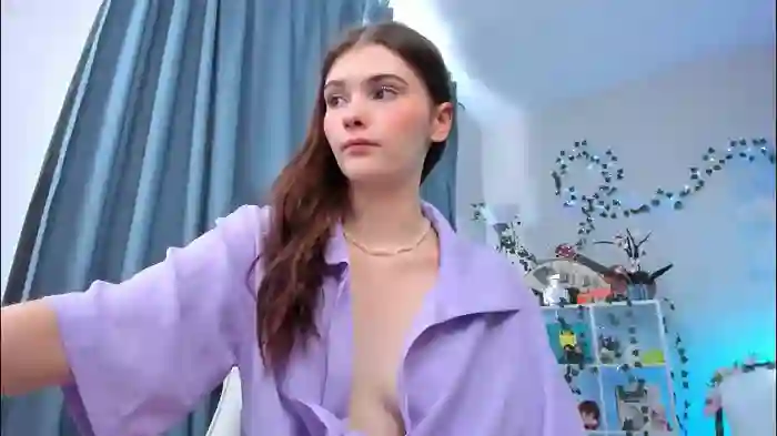 2025/10/21/chaturbate-zoey_lane-09-56-32