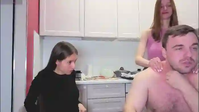 2025/10/22/chaturbate-ihavepaws33-11-56-26