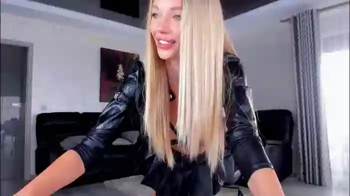 2025/10/22/chaturbate-ingridblondy94-07-19-22