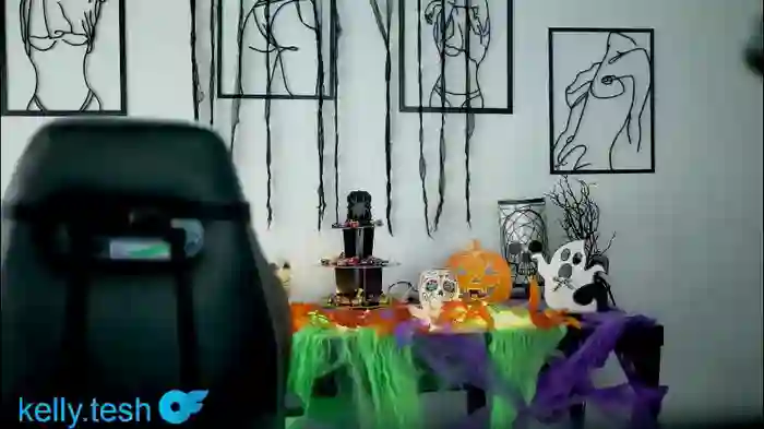 2025/10/22/chaturbate-kellytesh-16-54-32