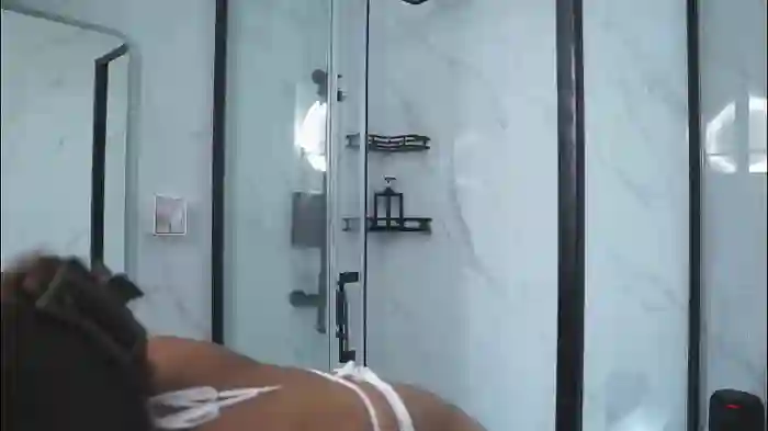 2025/10/22/chaturbate-lynn_jackson-08-50-59