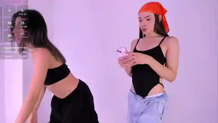 2025/10/22/chaturbate-angela_bonetti-10-03-37