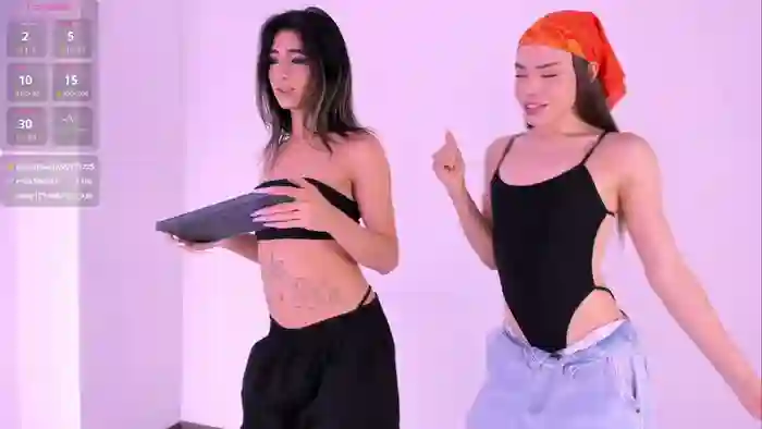 2025/10/22/chaturbate-angela_bonetti-13-24-37