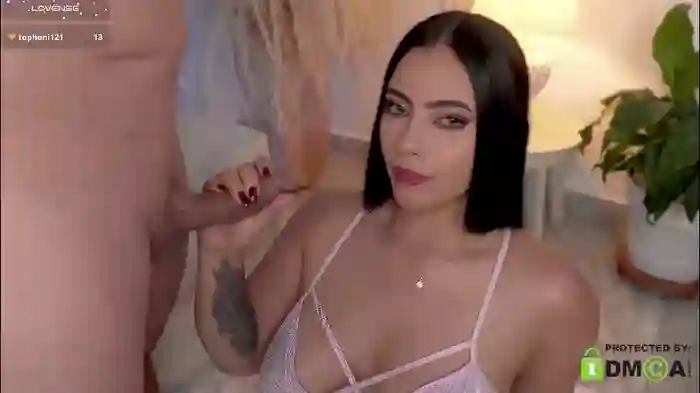 2025/10/23/chaturbate-catrina26_-19-54-18