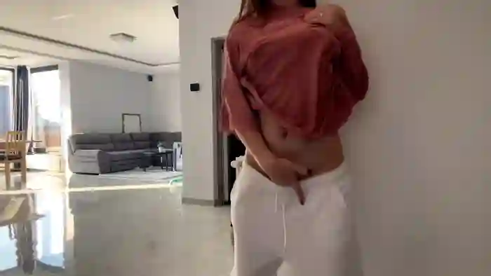 2025/10/23/chaturbate-nyconik-12-35-33