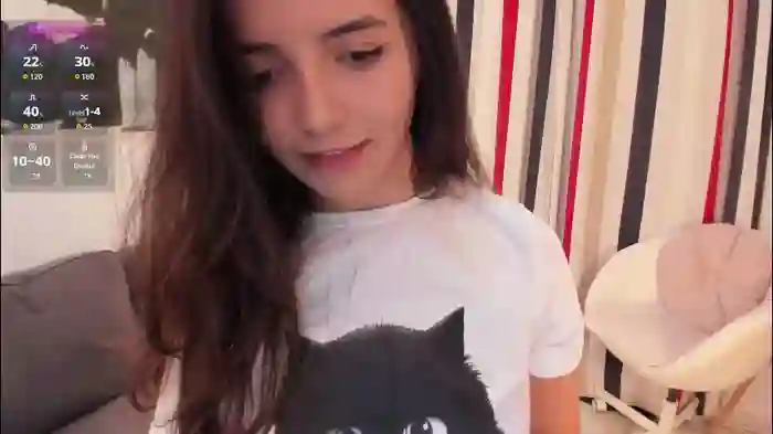 2025/10/23/chaturbate-raychell_black-20-47-29