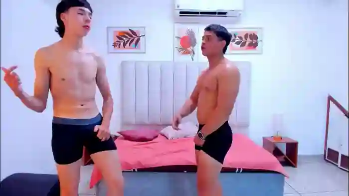 2025/10/24/chaturbate-twogirls2boys-05-04-10