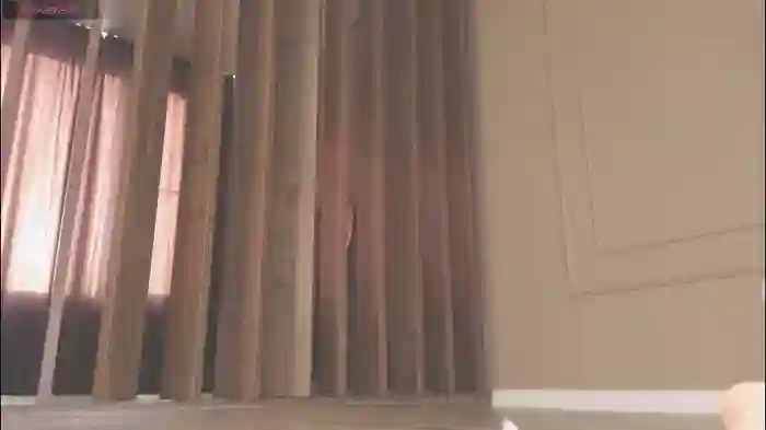 2025/10/24/chaturbate-ake_mi-10-40-51