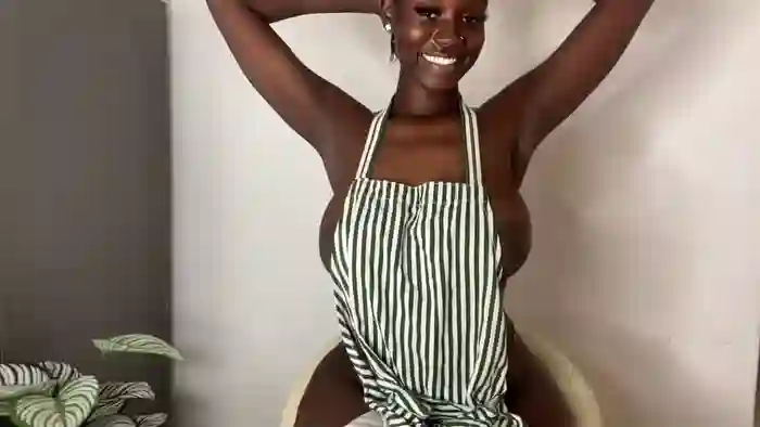 2025/10/25/chaturbate-betty_fire_-10-42-03