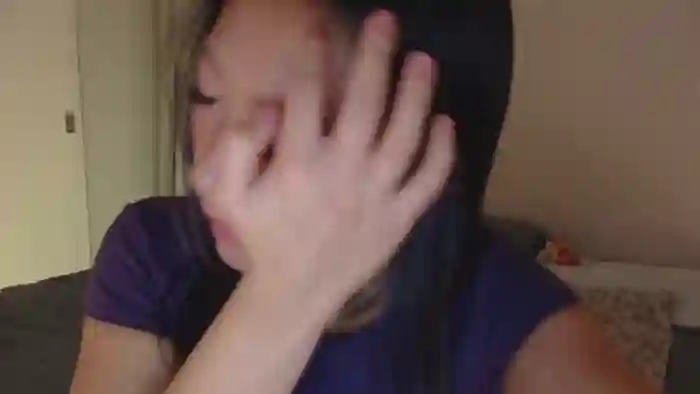 2025/10/25/chaturbate-vivianwinters-08-49-18