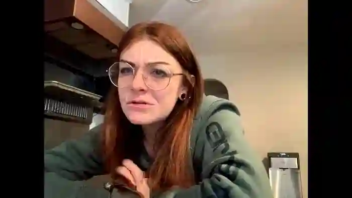 2025/10/26/chaturbate-intothewoodswego-14-28-07