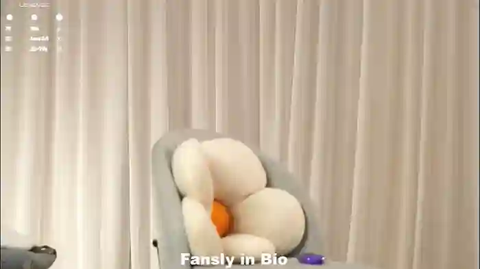 2025/10/26/chaturbate-shanelfun-05-44-25