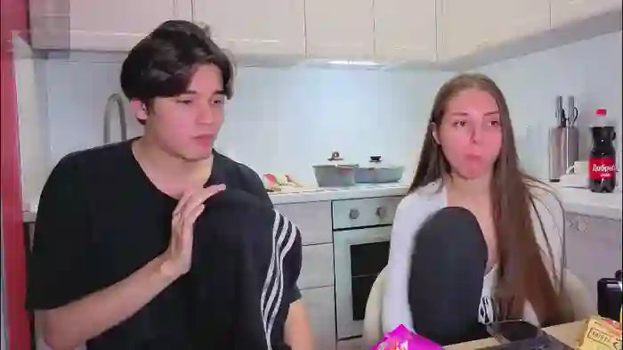 2025/10/27/chaturbate-ihavepaws33-15-10-55