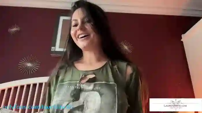 2025/10/27/chaturbate-laurenbrite-12-46-23