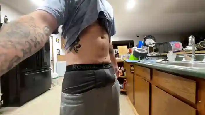 2025/10/27/chaturbate-daddydic120402-11-12-42