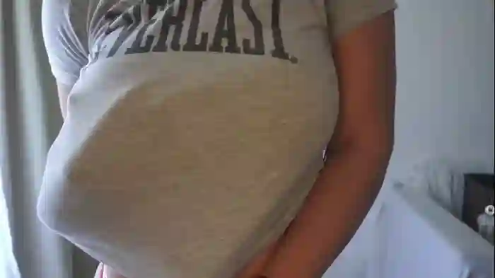 2025/10/28/chaturbate-donnna19-16-37-04