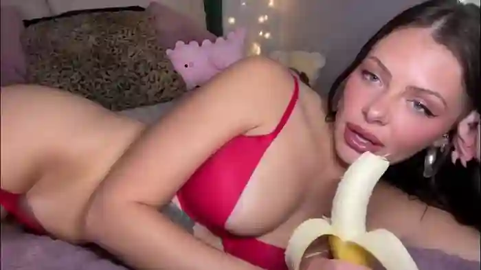 2025/10/28/chaturbate-indy_xx-21-19-09