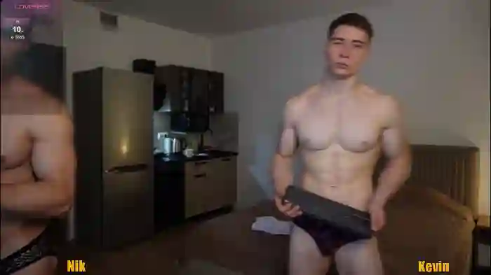 2025/10/28/chaturbate-nik_sharp-17-03-18